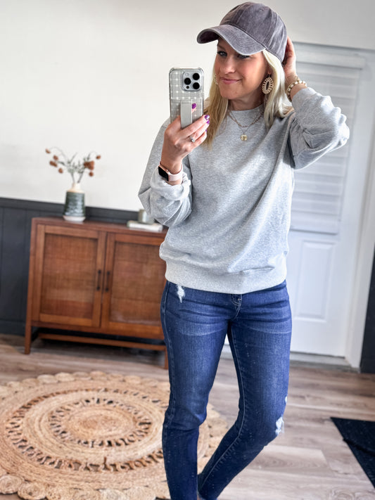 Round Neck Long Sleeve Sweatshirt